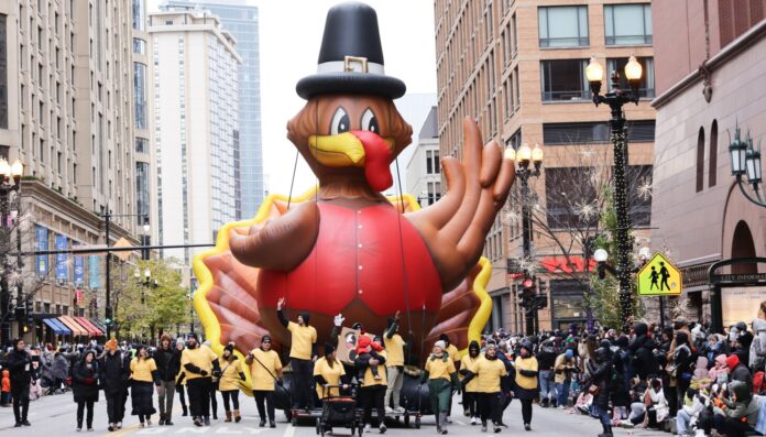 Chicago Thanksgiving parade brings 'the world to State Street' in 90th year