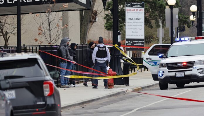 Chicago man accused of fatally shooting Oak Park detective facing murder charges