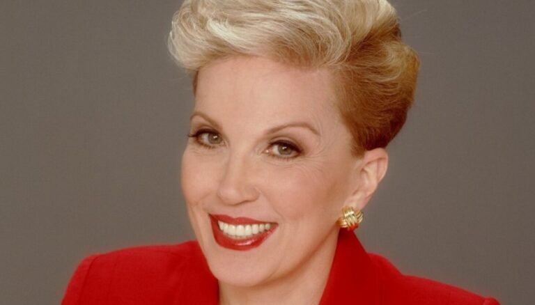 Dear Abby: I want to decorate but fear my husband will question my choices