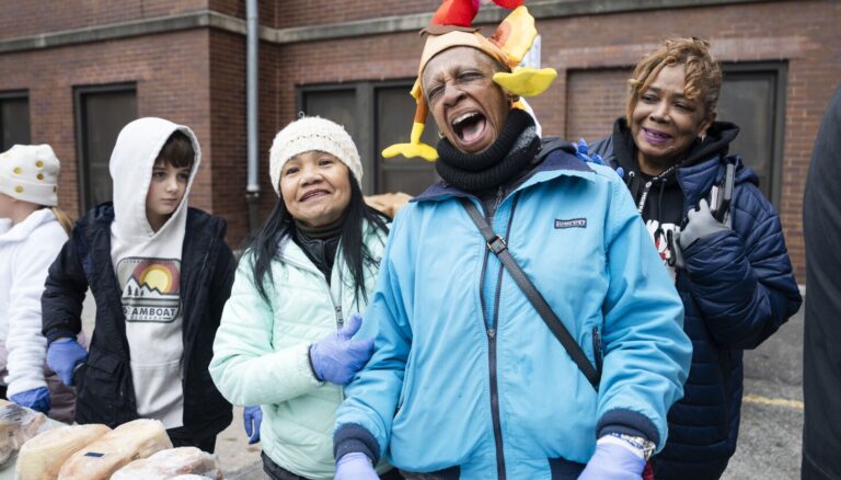 Free turkeys a South Side blessing — for those handing them out and those taking them home