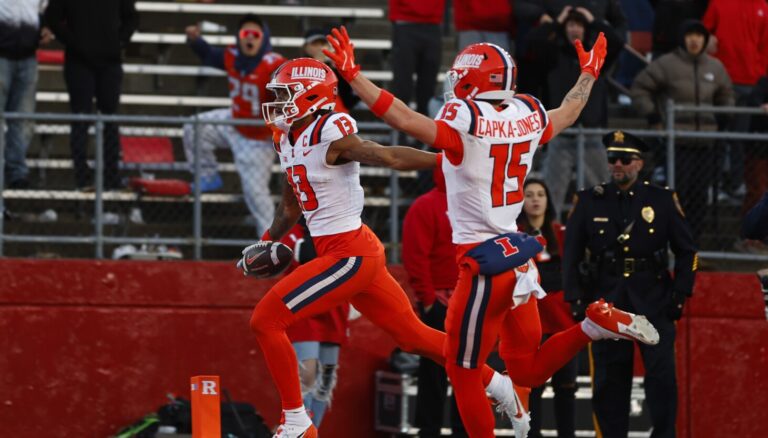 Illinois stuns Rutgers on Pat Bryant’s 40-yard TD reception with 4 seconds left