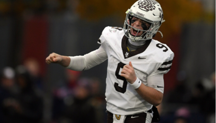 Jack Elliott throws five TD passes as Mount Carmel rolls into Class 7A title game