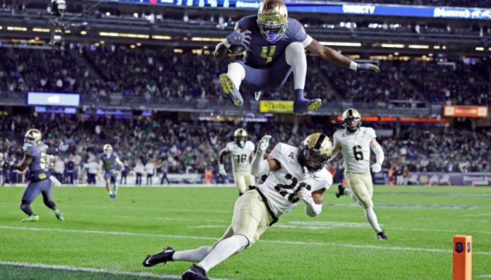 Notre Dame hands Army first loss of season with 49-14 romp at Yankee Stadium