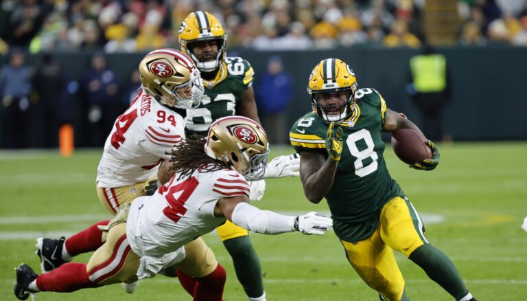 Packers roll to 38-10 win over short-handed 49ers