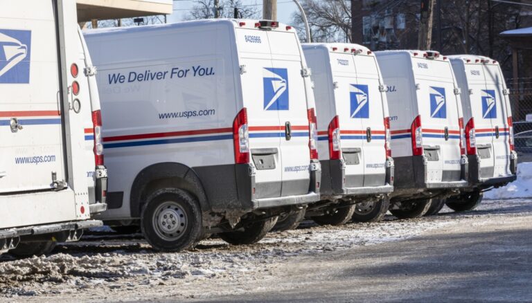 To ensure delivery by Christmas, mail letters and packages by Dec. 18: Chicago postmaster