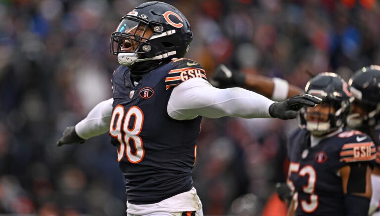 Bears DE Montez Sweat 'interested in what's to come' after 'tough year'