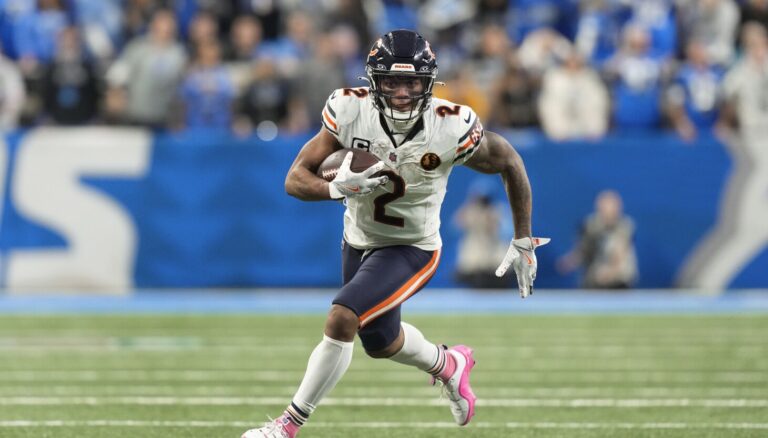 Bears WR DJ Moore, RB D'Andre Swift questionable to face 49ers with quad injuries