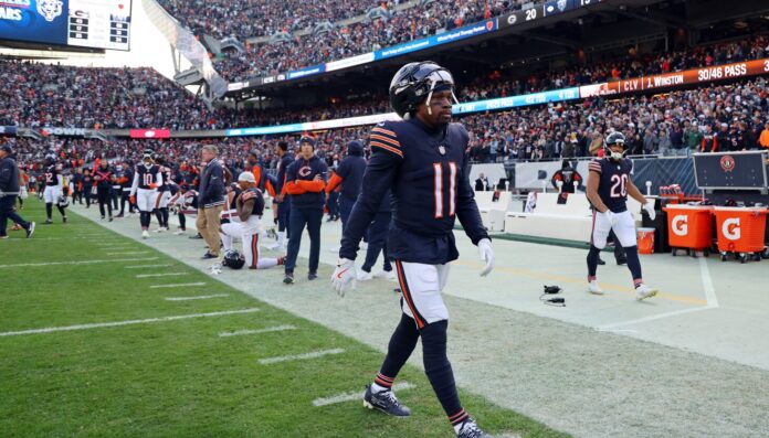 Bears put returner DeAndre Carter on IR