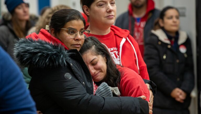 CPS considera mantener abiertas 7 escuelas chárter Acero otro año y luego hacerse cargo de 5 de ellas