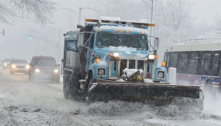 Chicago's snowplow naming contest is back