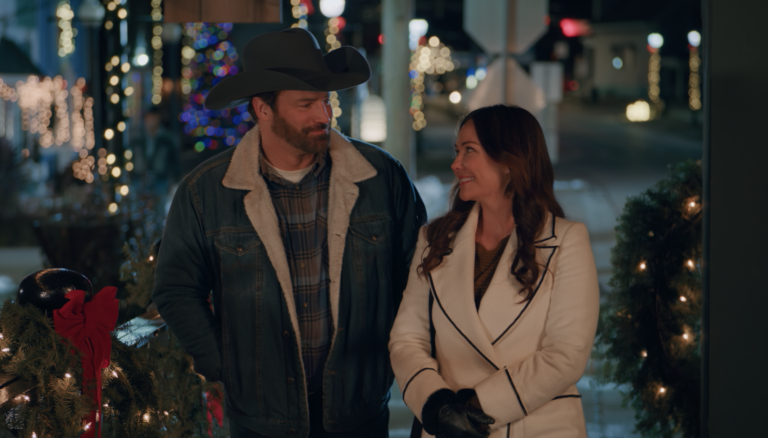 Christmas filmmakers flock to Chicago’s suburbs for production