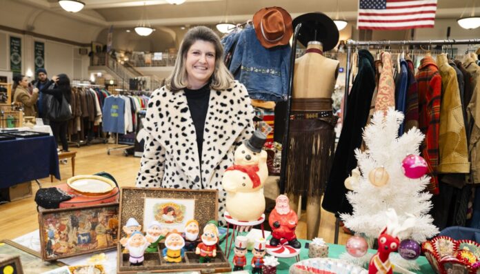 Glenview collector brings Marshall Field's charm to Randolph Street Holiday Market