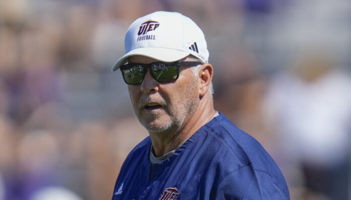 Illinois assistant football coach Dana Dimel dies at age 62