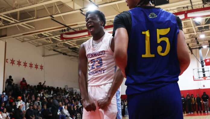 Top-ranked Kenwood holds off Simeon in a sold-out thriller