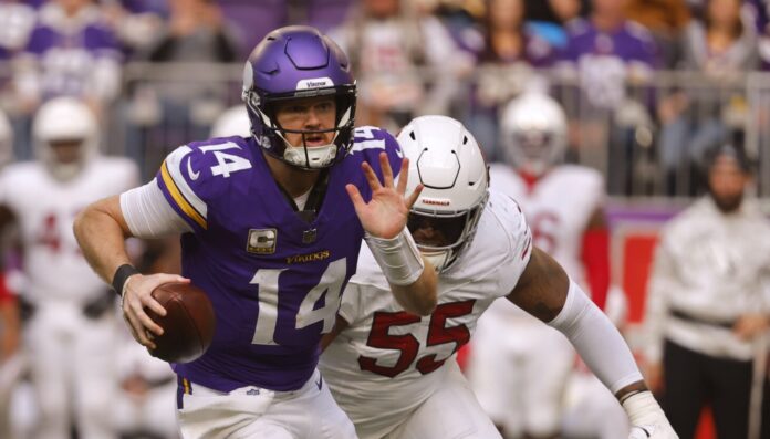 Vikings top Cardinals 23-22 for 5th straight win