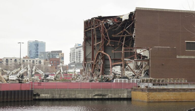 Wall collapses at future Bally’s site sending debris into the Chicago River